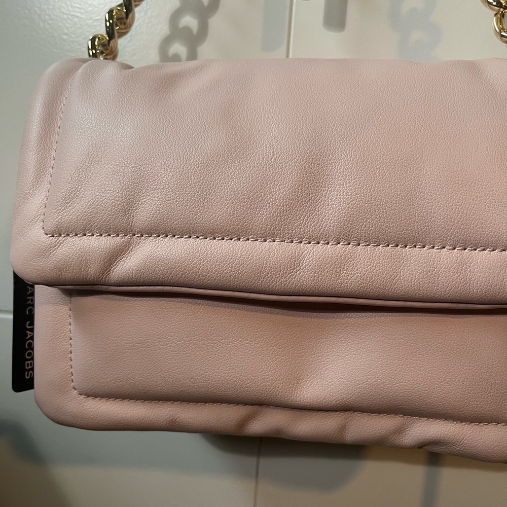 NWT Marc Jacobs Pillow bag in Peach Whip - Picture 3 of 15